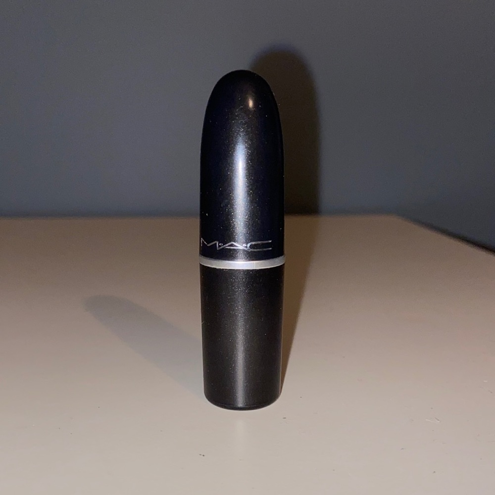 MAC Nude Lipstick
